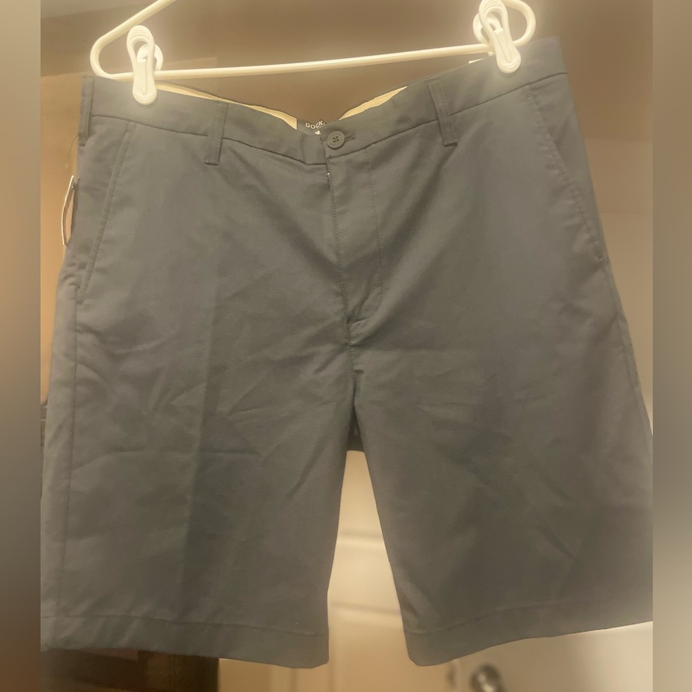 NWT Blue Dockers 36 Waist Wrinkle Free Cargo Shorts